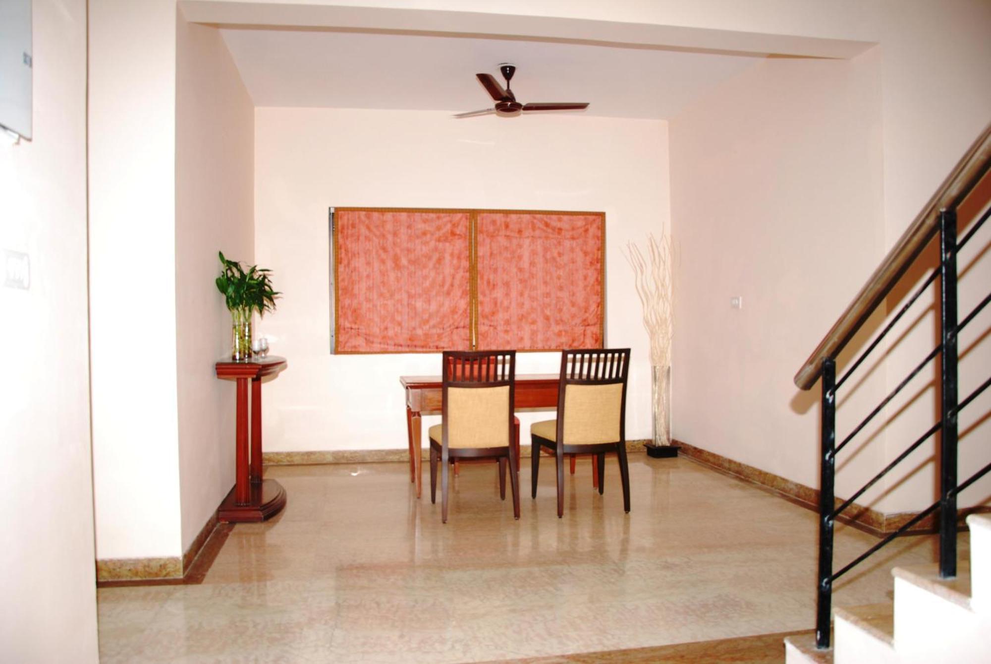 The Lalit Traveller Khajuraho Hotel Eksteriør billede