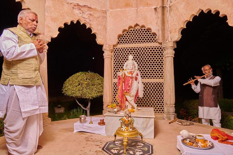The Lalit Traveller Khajuraho Hotel Eksteriør billede