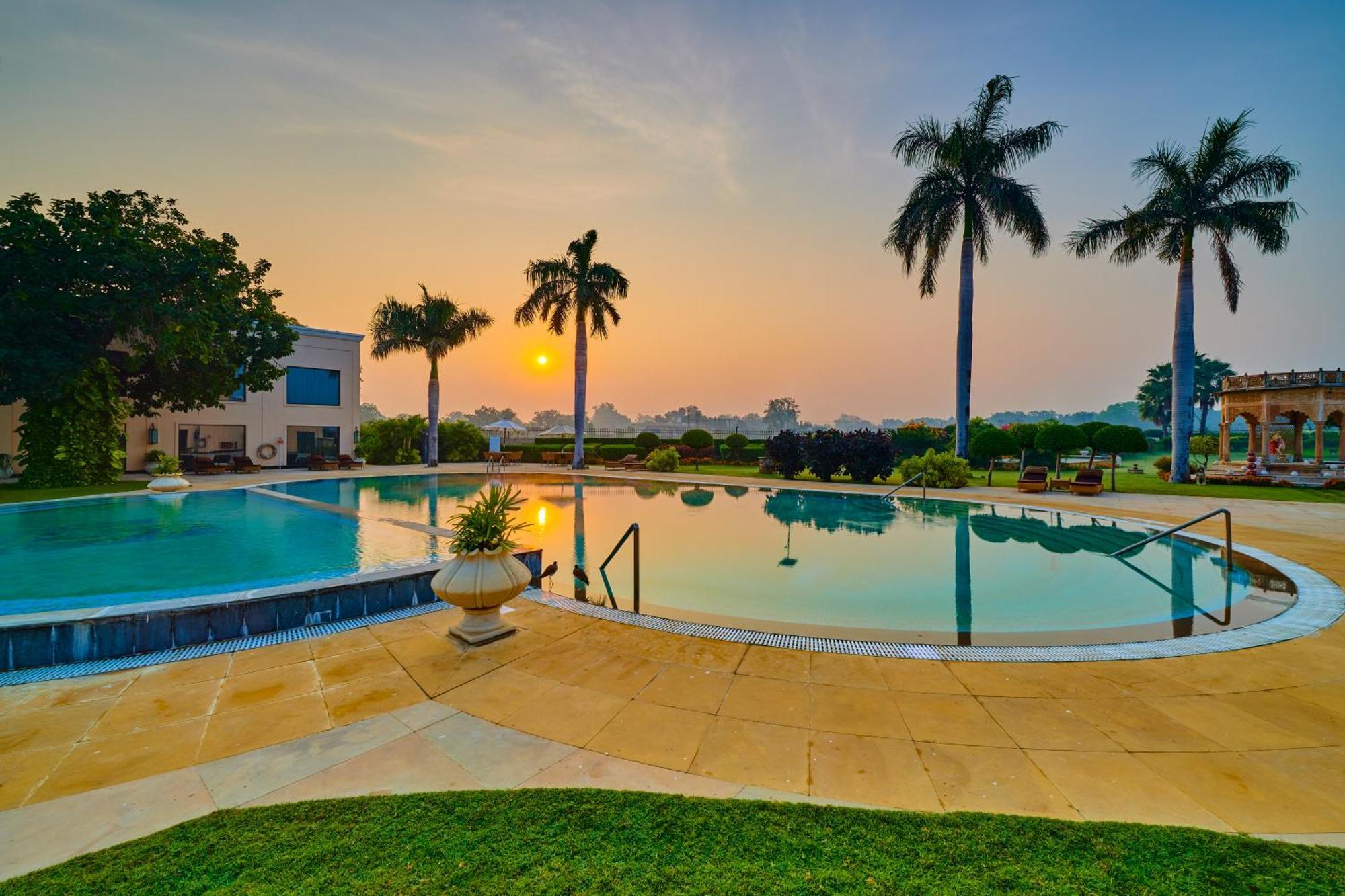 The Lalit Traveller Khajuraho Hotel Eksteriør billede