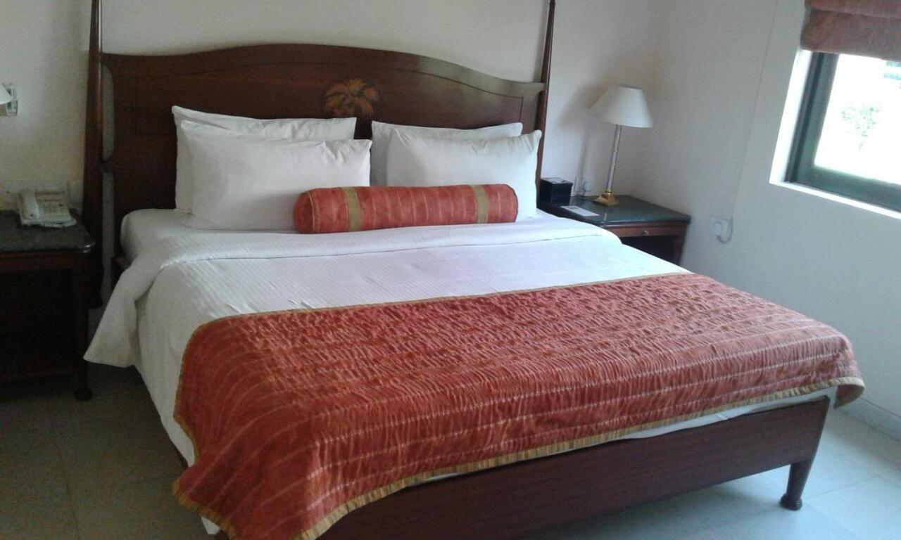 The Lalit Traveller Khajuraho Hotel Eksteriør billede