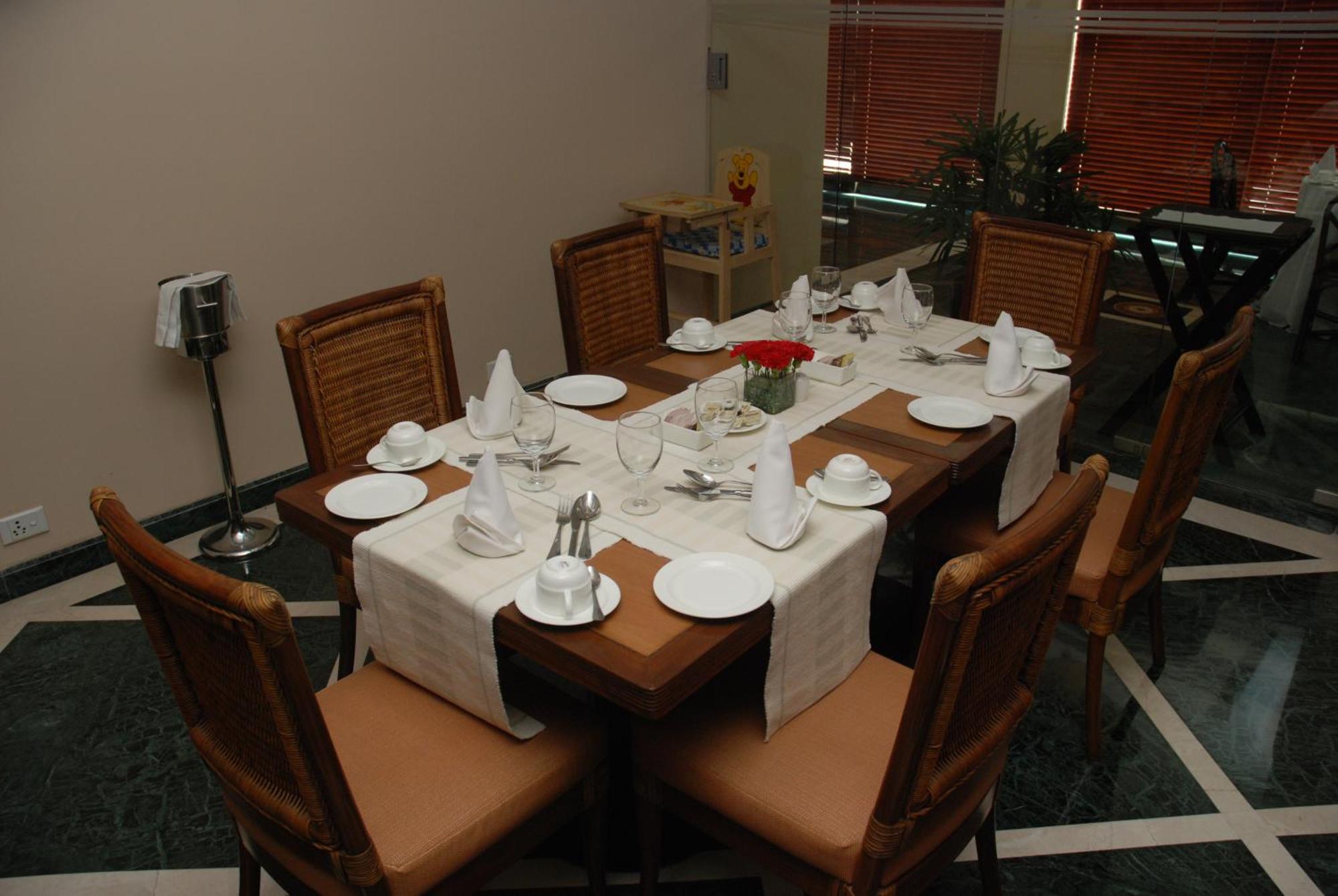 The Lalit Traveller Khajuraho Hotel Eksteriør billede