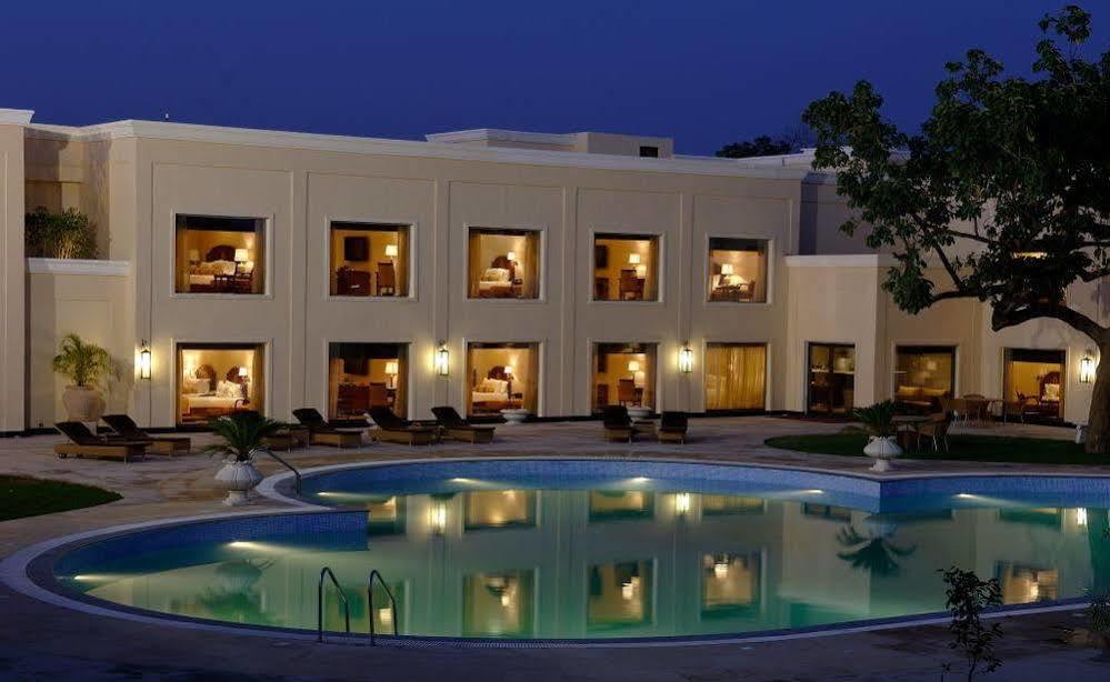 The Lalit Traveller Khajuraho Hotel Eksteriør billede